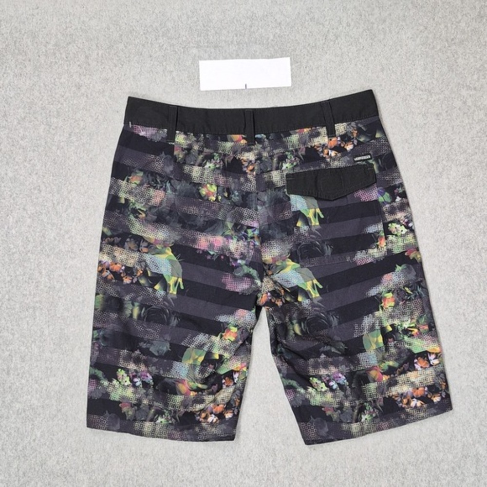Vans Men Shorts 30 Black Floral Swimwear VANPHIBIAN Boardshorts - Picture 10 of 12